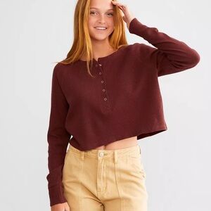 Buckle, Fitz & Eddi Elegant Maroon Long Sleeve Henley Waffle Top